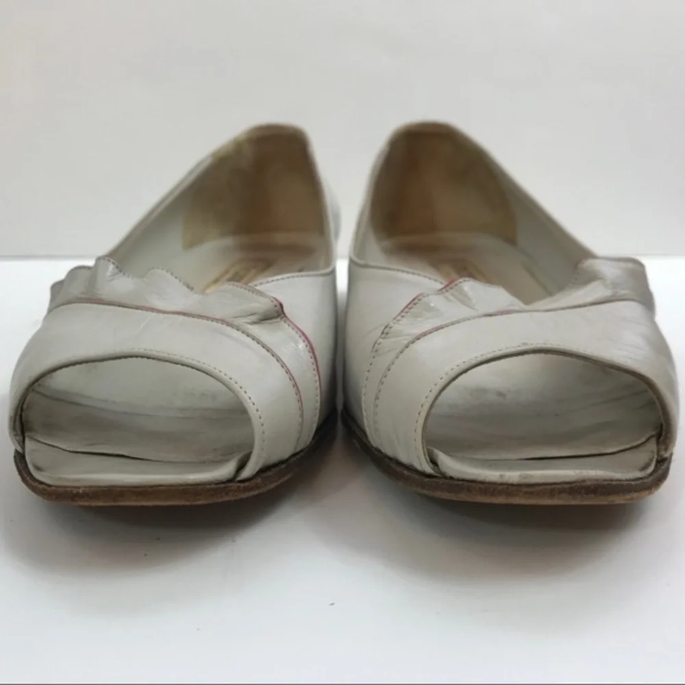 Vintage Ruffle Peep-Toe Flats‎